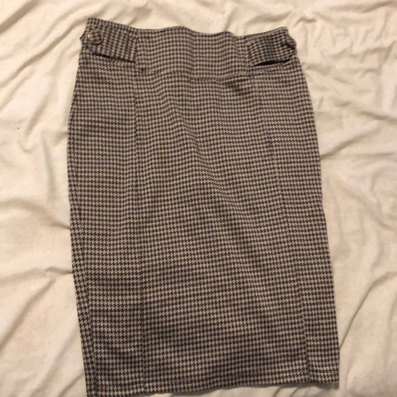 Knee length skirt - Picture 1 of 1